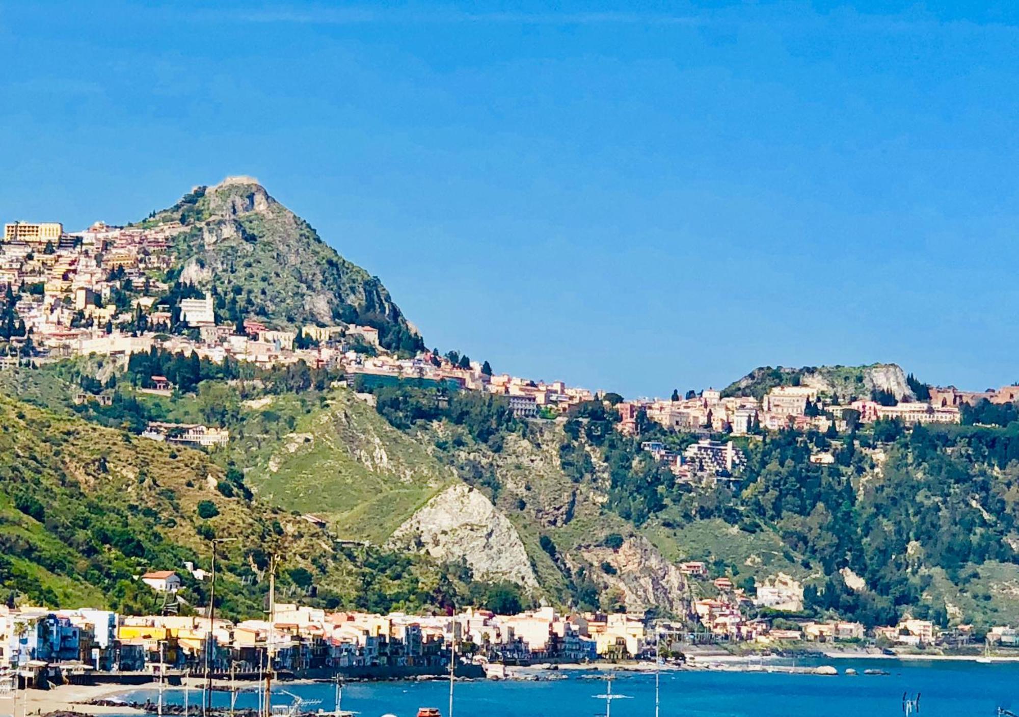 Casa Maccers Lägenhet Giardini Naxos Exteriör bild