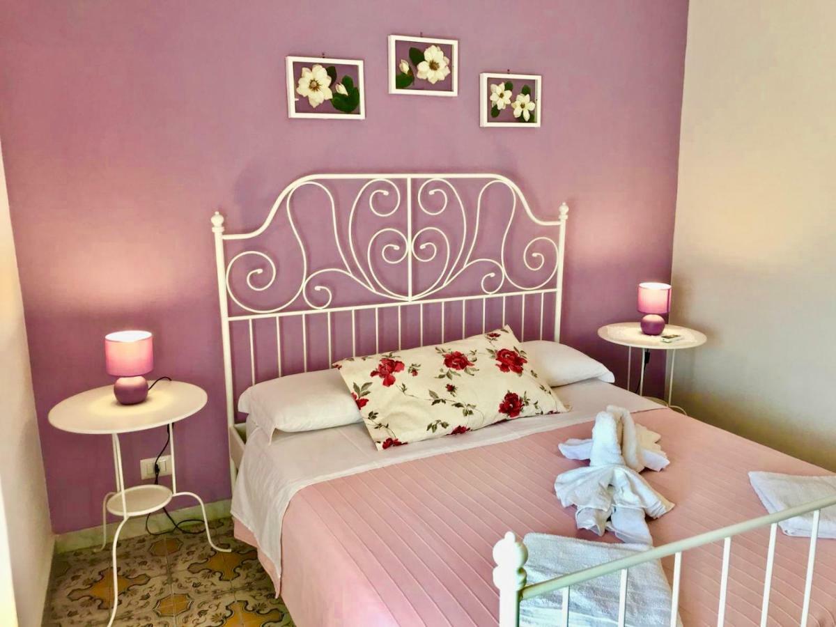 Casa Maccers Lägenhet Giardini Naxos Exteriör bild